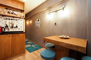 Cube Suites