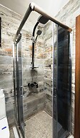 Cube Suites