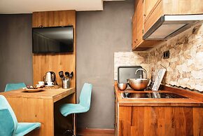 Cube Suites