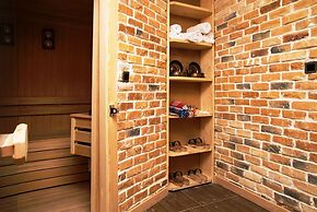 Cube Suites