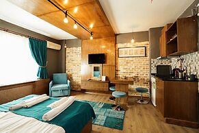Cube Suites
