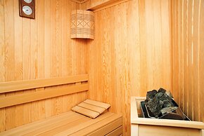 Cube Suites