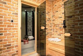 Cube Suites