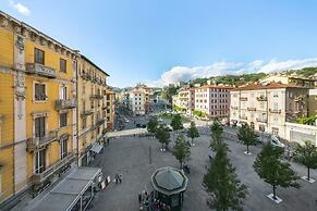 Cinque Terre Gateway
