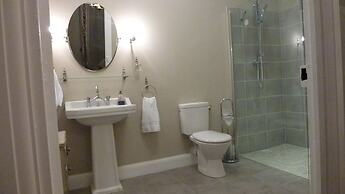 Le Logis Bed and Breakfast