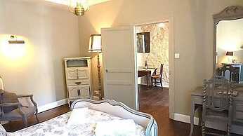 Le Logis Bed and Breakfast