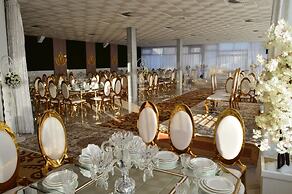 Prestige Hotel