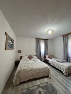 Rustic Inn River 2