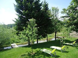 Rustic Inn River 2