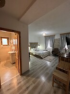 Rustic Inn River 2
