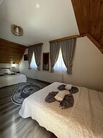 Rustic Inn River 2