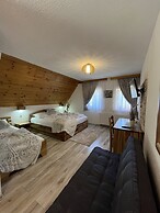 Rustic Inn River 2