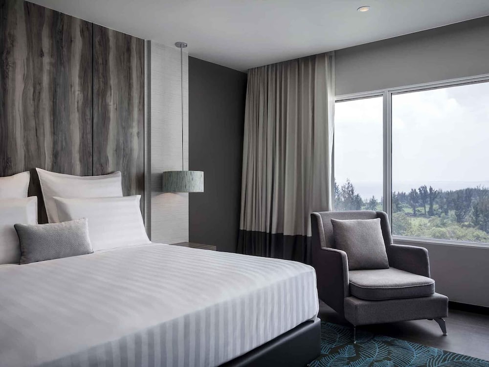 Pullman Miri Waterfront
