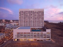 Pullman Miri Waterfront