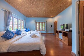 Sea Far Resort