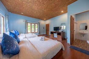 Sea Far Resort