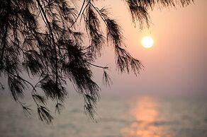 Sea Far Resort