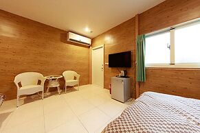 Kenting Dajianshan Wilderness Bungalow