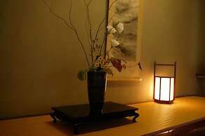 Hotel Parens Onoya