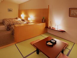 Hotel Parens Onoya