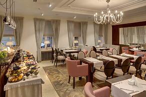 Boutique Hotel 1852