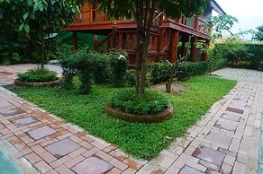 Ruenthai Boutique