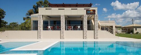 Niriides Luxury Villas