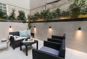 47 Luxury Suites