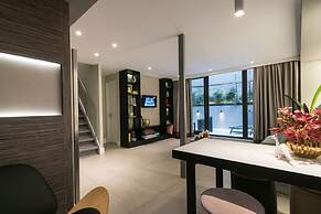 47 Luxury Suites