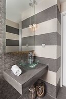 47 Luxury Suites