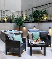 47 Luxury Suites