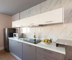 47 Luxury Suites