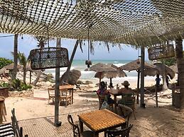 Maria Del Mar Tulum