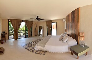 Maria Del Mar Tulum