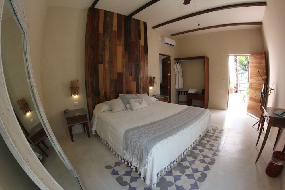 Maria Del Mar Tulum