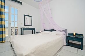 Ydreos Studios & Apartments