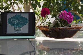 Erato Apartments