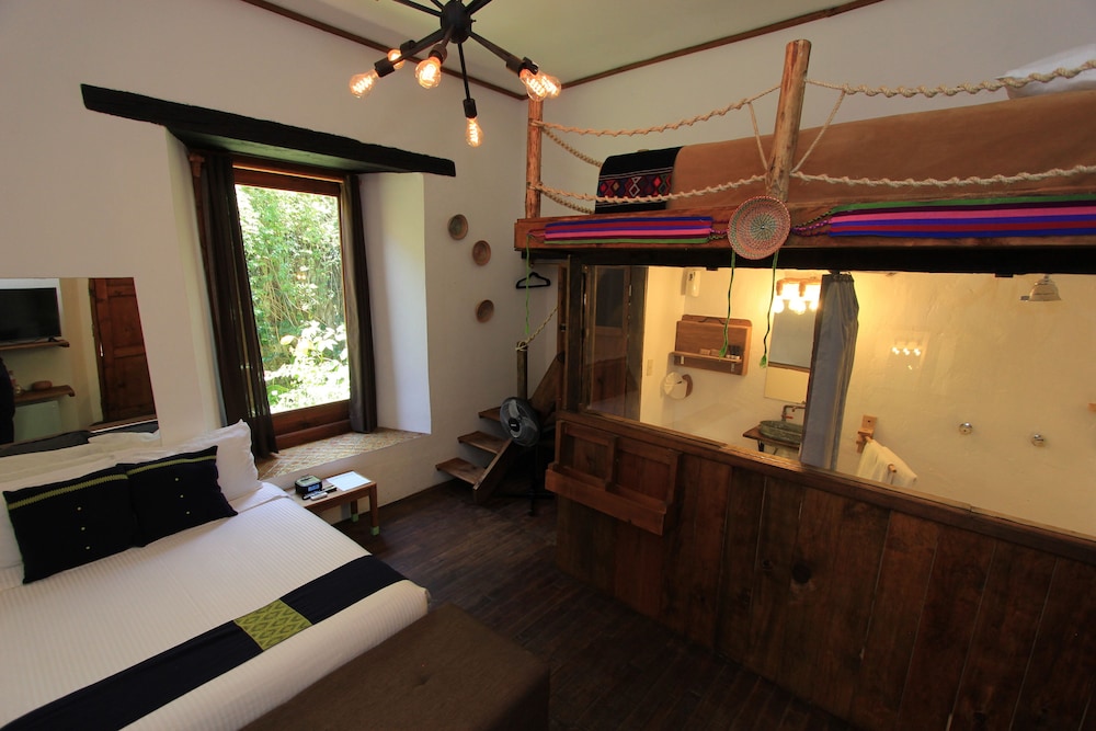 Sereno Hotel