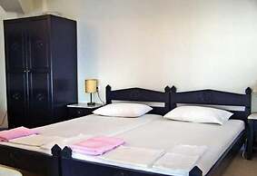 Apollon Village Hotel