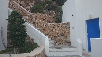 Apollon Village Hotel