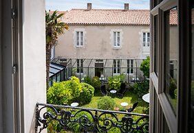 La Maison Douce