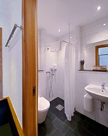 GRAND your home with common kitchens with self check-in