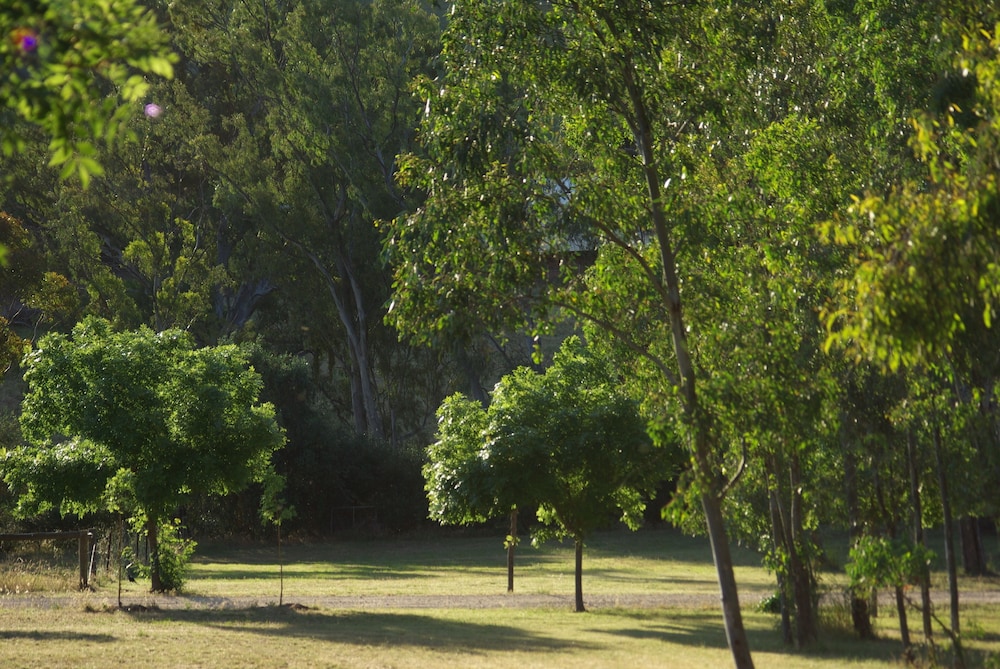 Battunga Cottages