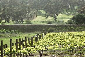 Battunga Cottages