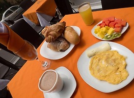 Hotel Embajada Real