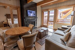 Moose Hotel And Suites