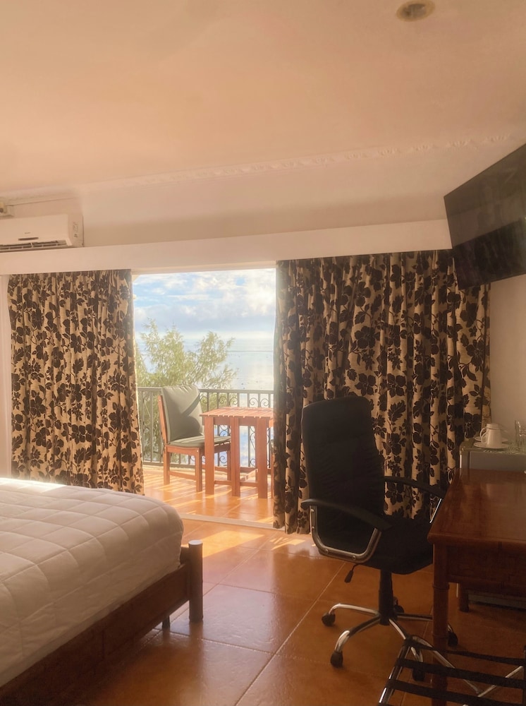 Little Italy Hotel