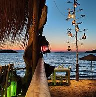 Pitos Bungalows