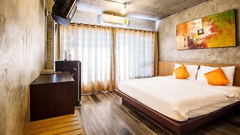 B2 Mahidol Boutique & Budget Hotel