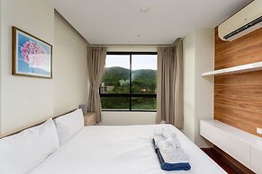 The Lago Apartments by Tropiclook